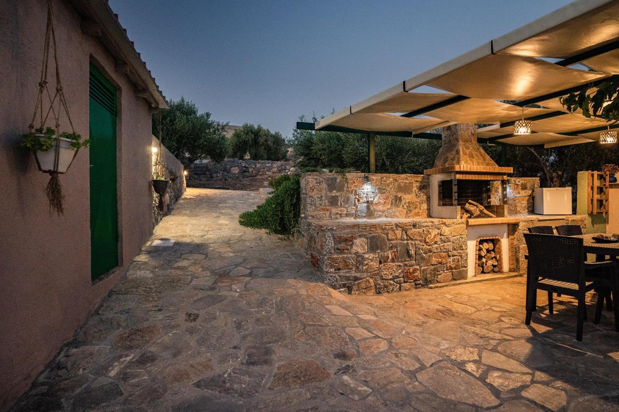 Villa Aktis With Freshwater Pool And Sea View 锡西 外观 照片